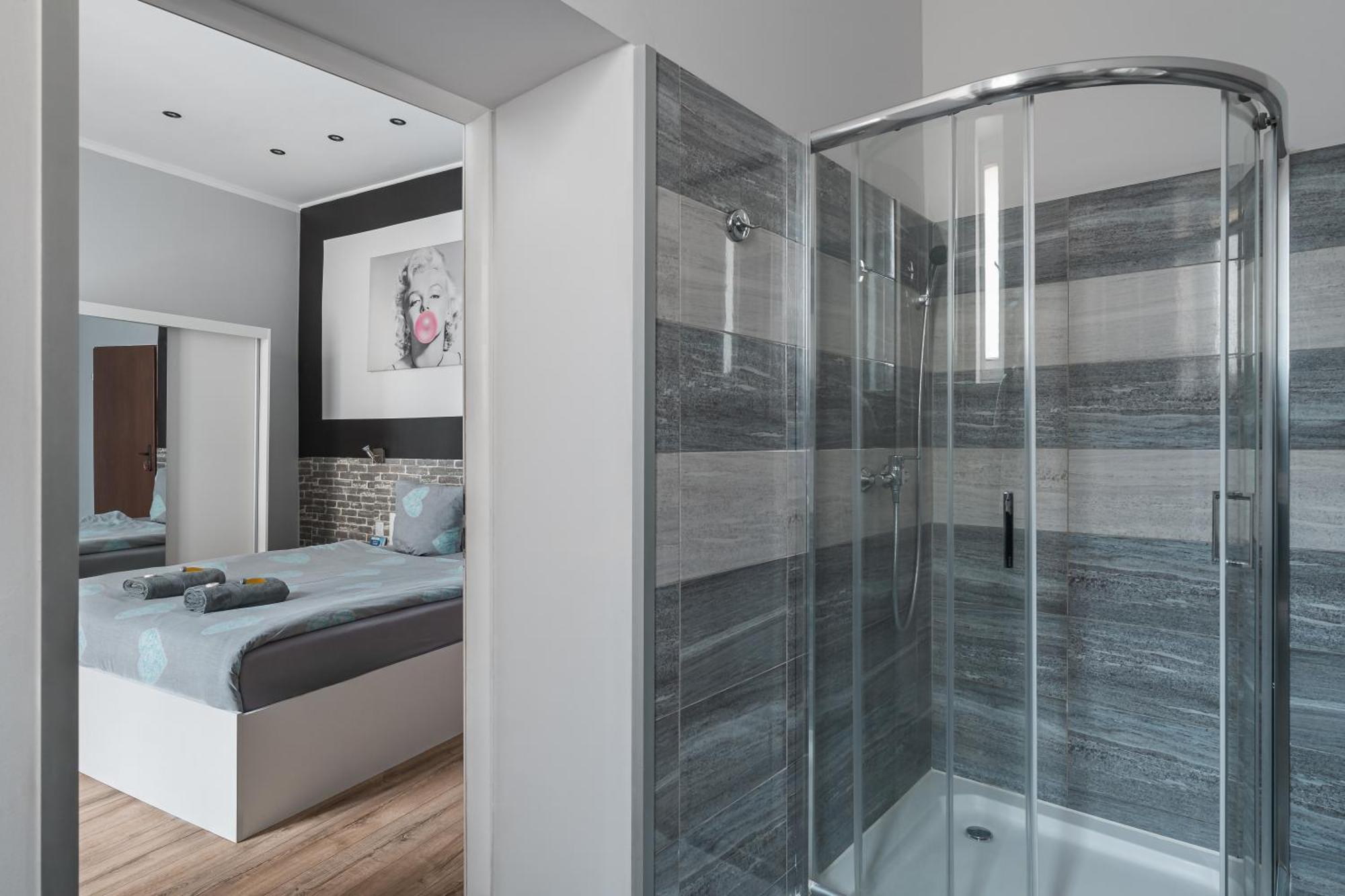Double Room Private Bathroom