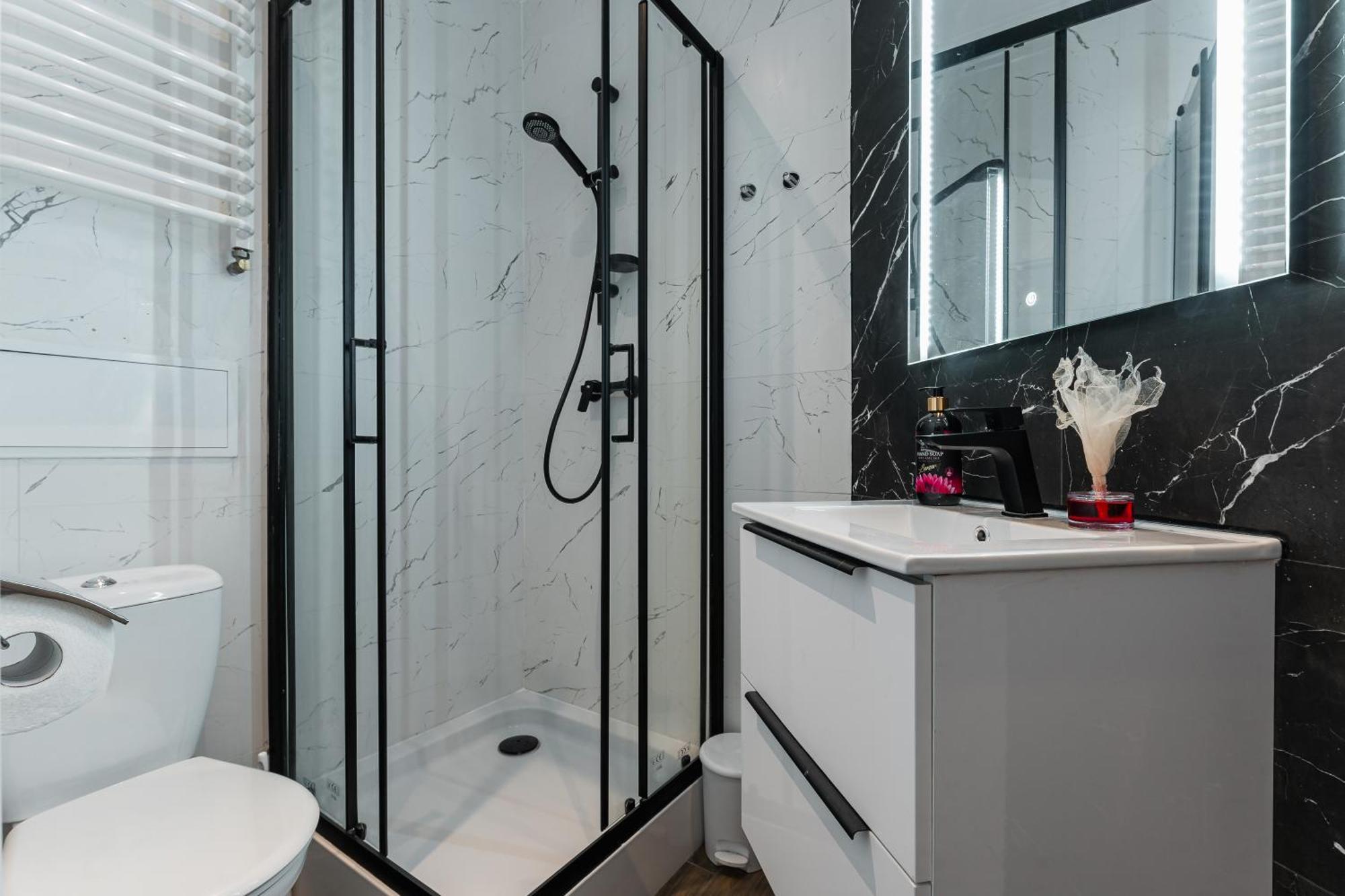Apartment Shower