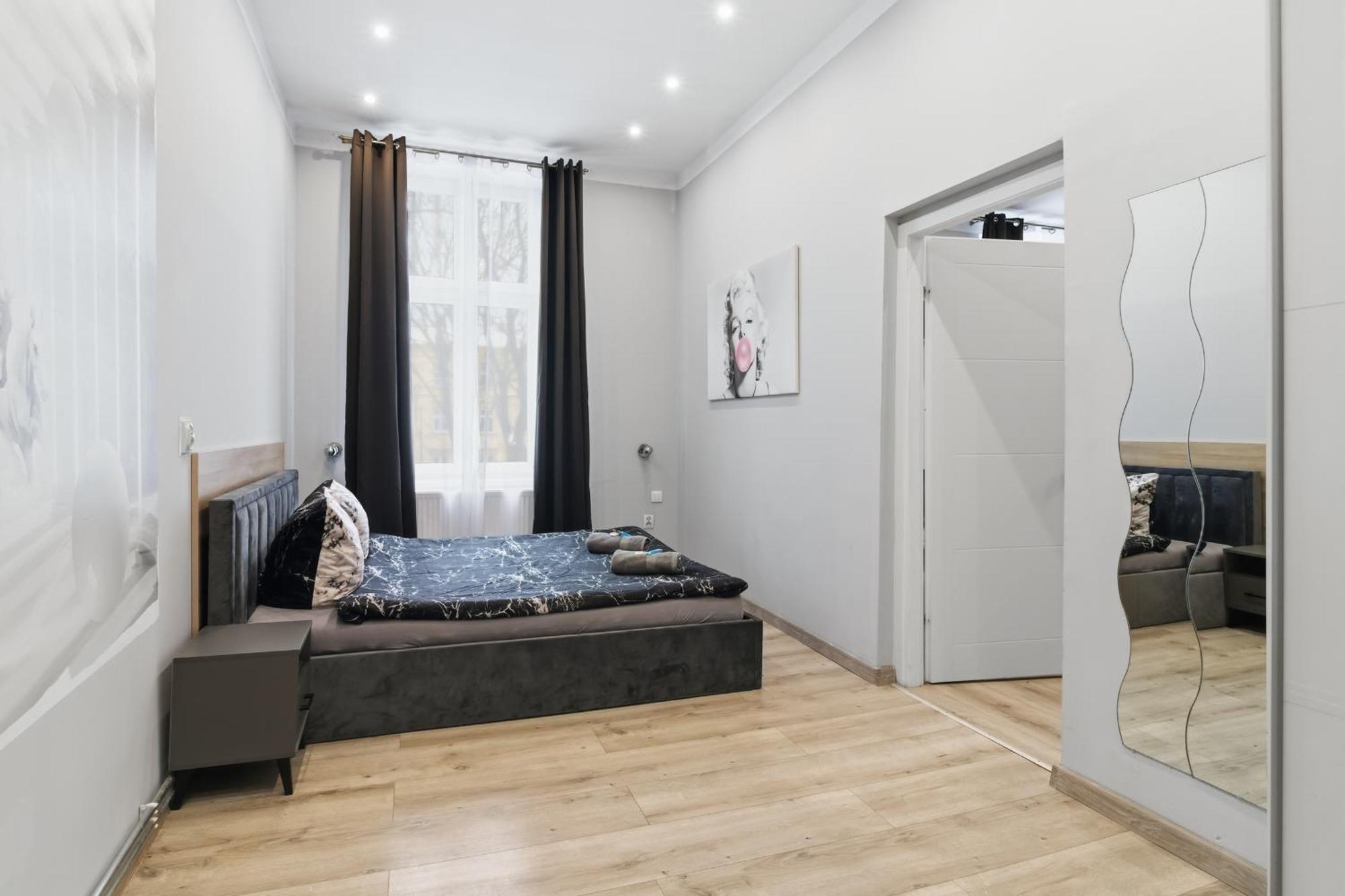 Apartment Shower