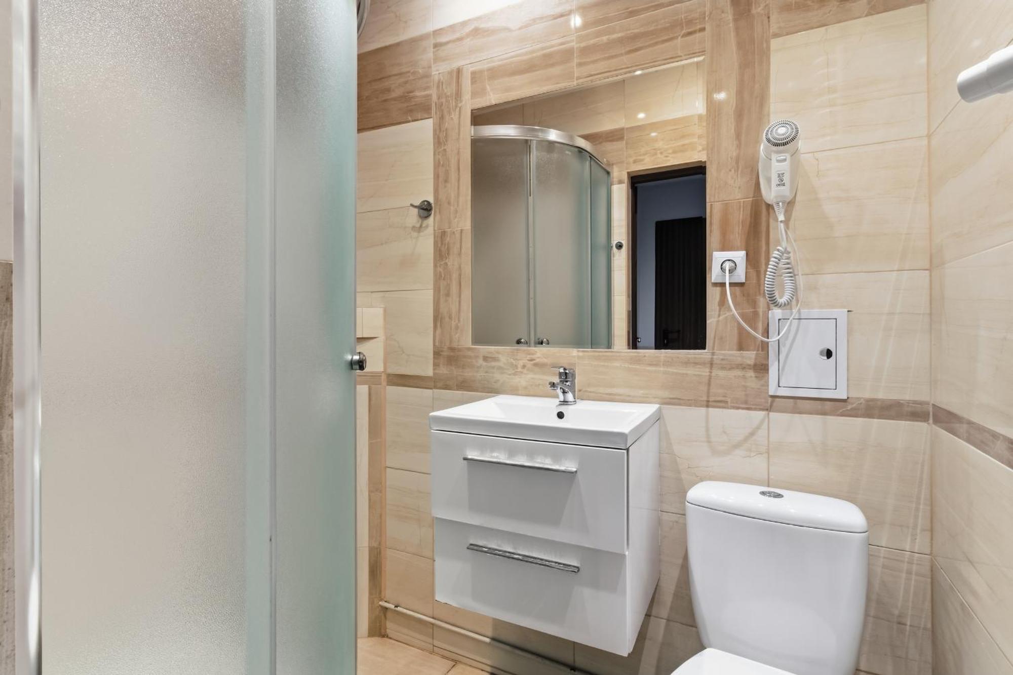 Apartment Shower