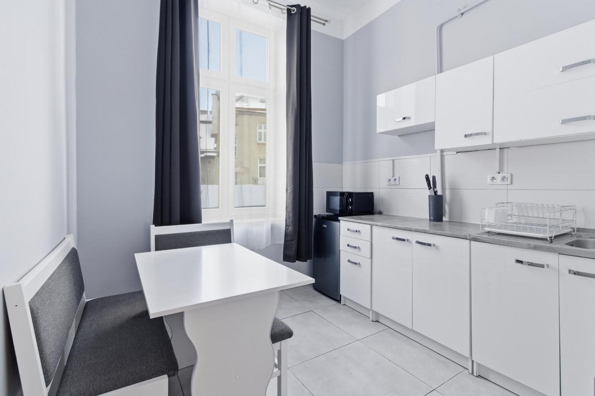 Apartment Shower