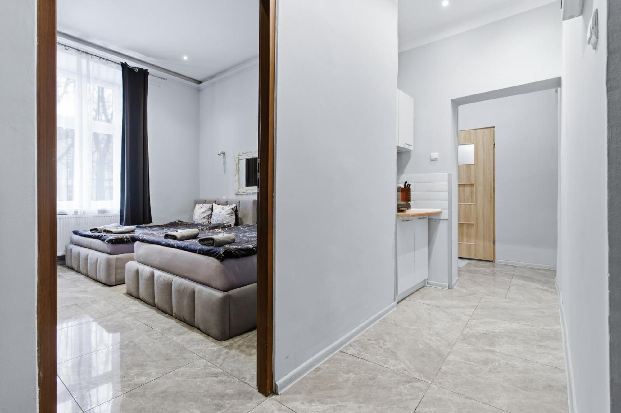 Apartment Shower