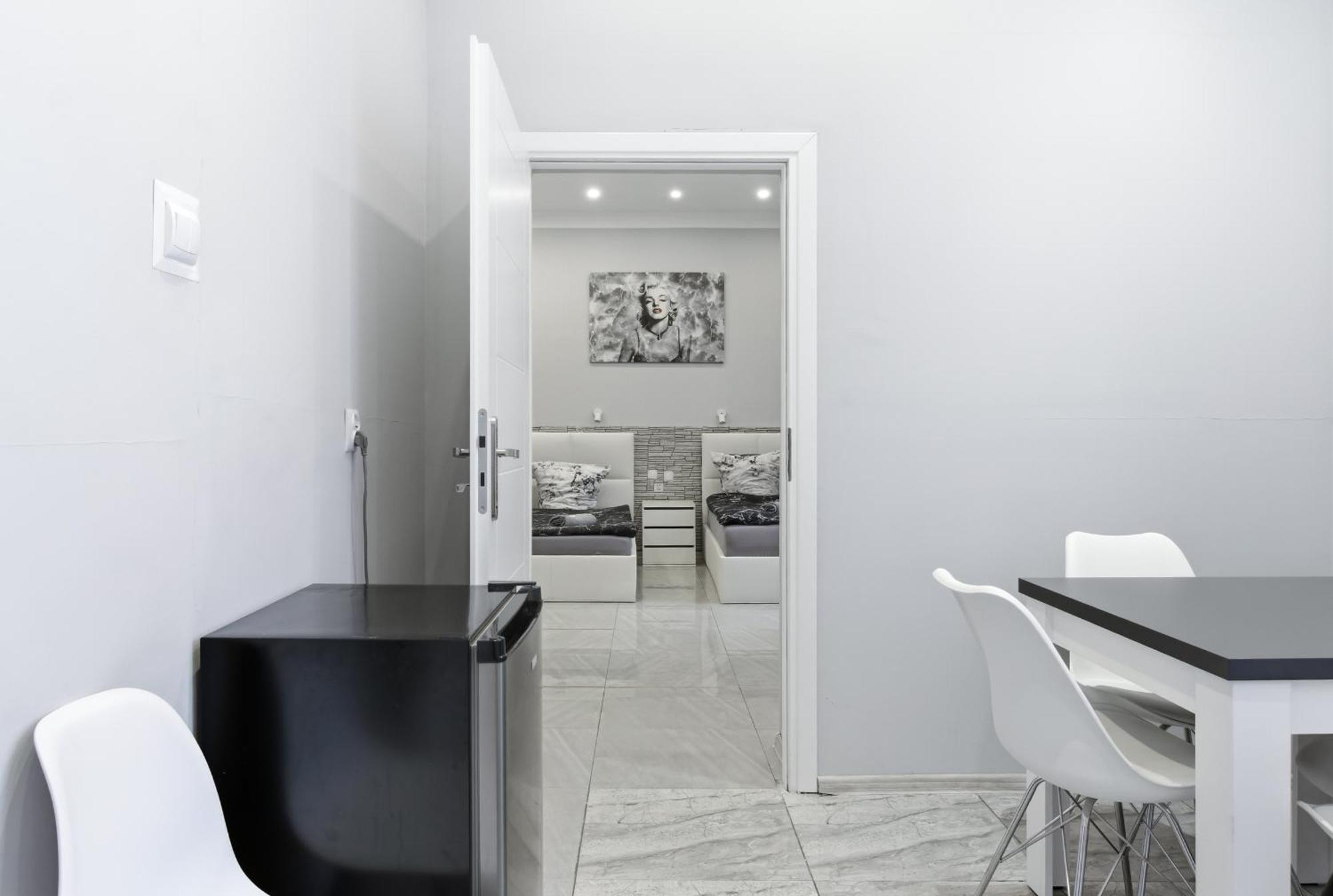 Apartment Shower